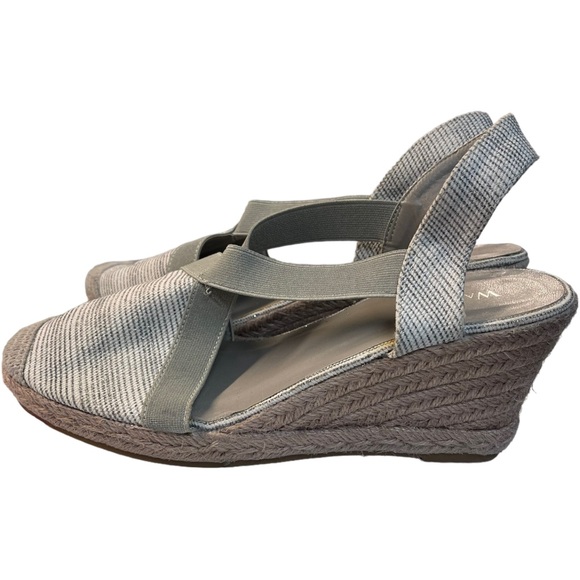 WANTED Women's Platform Sandals Wedge Heel Knit Woven Silver Gray Size 10 - Picture 3 of 7